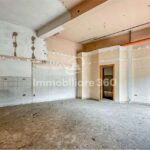 Via-Degli-Stadi-Magazzino-Commerciale-foto-6
